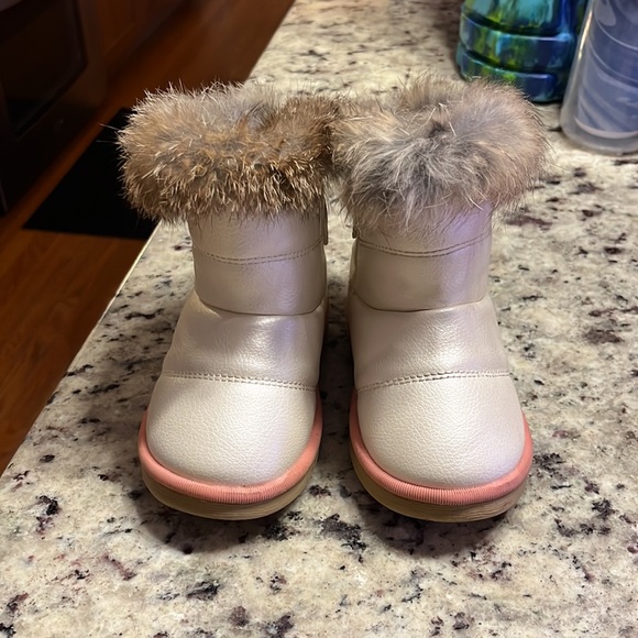 Toddler girl boots - Picture 3 of 6